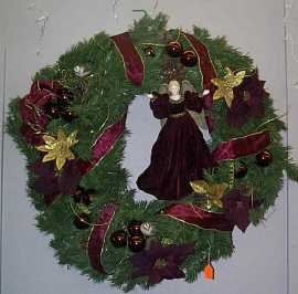 20051017-wreath_angel.jpg